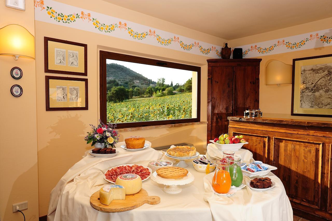 Borgo Mandoleto - Country Resort & Spa Solomeo 외부 사진